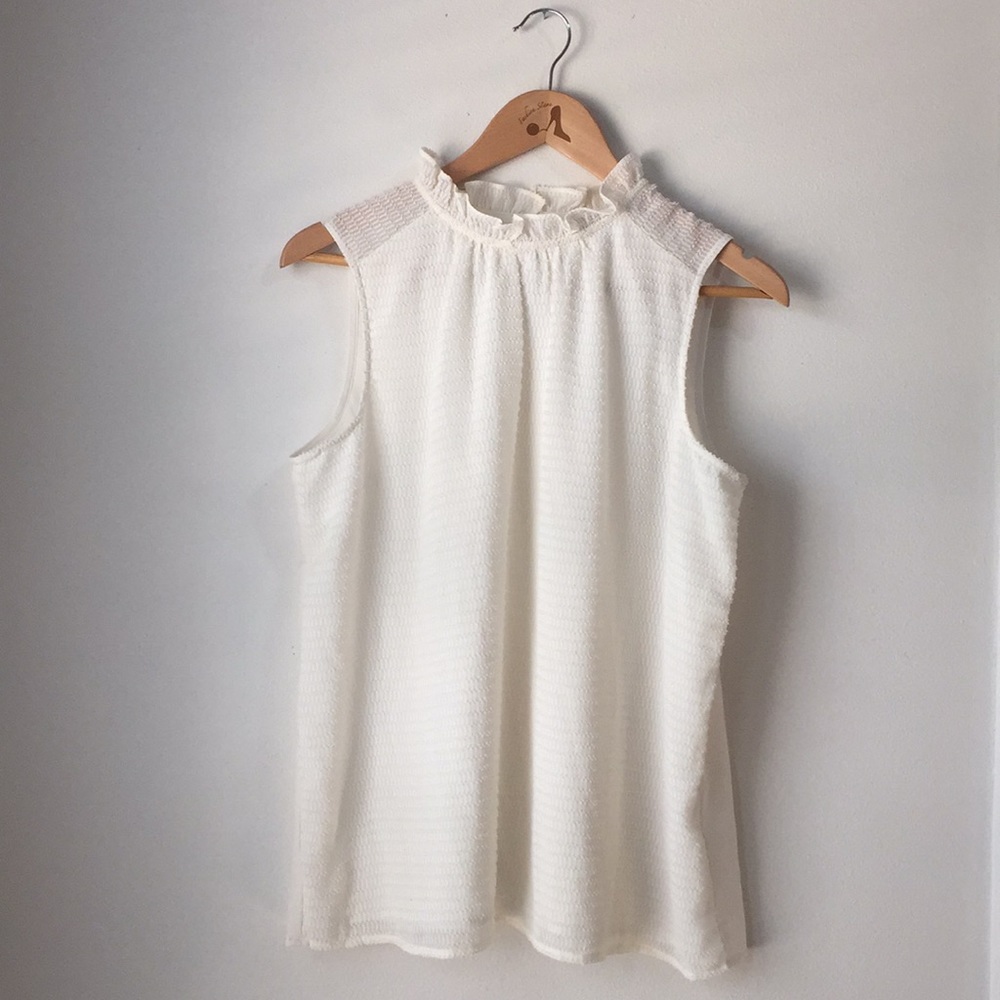 BANANA REPUBLIC Ridged Cream Top